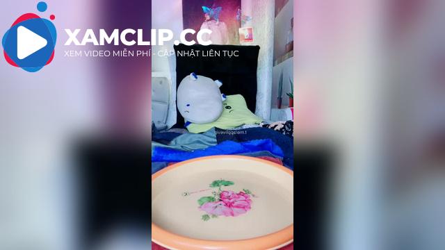Trang My núm hồng háng rộng, nước nôi tràn trề