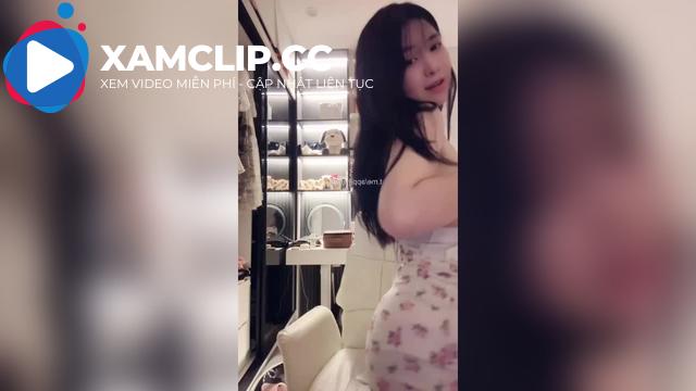 Tiktoker Hường Hêu khoe bông hoa đào đậu trên cánh bướm