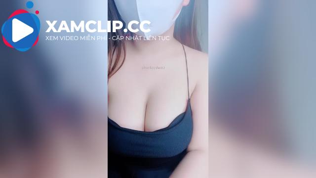 Cặp Vú hót nhất hôm nay