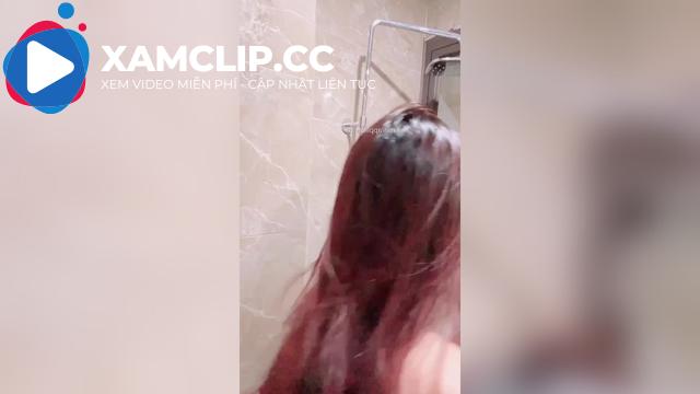 LamOnly cực múp, đẫy đà thế này, áp mặt vào cứ gọi là phê